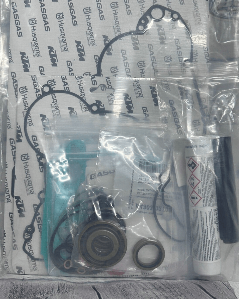 Full Engine Gasket Kit for KTM Husqvarna GasGas 250/300 2023-2026 - A44030099000